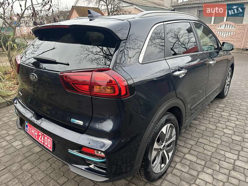 Внедорожник / Кроссовер Kia Niro 2020 в Луцке фото 6 Внедорожник / Кроссовер Kia Niro 2020 в Луцке