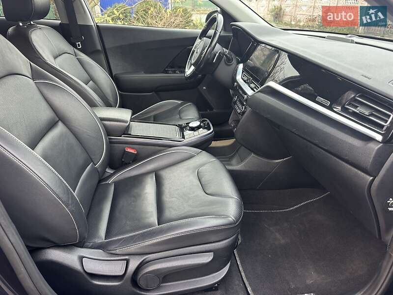 Внедорожник / Кроссовер Kia Niro 2020 в Луцке фото 16 Внедорожник / Кроссовер Kia Niro 2020 в Луцке