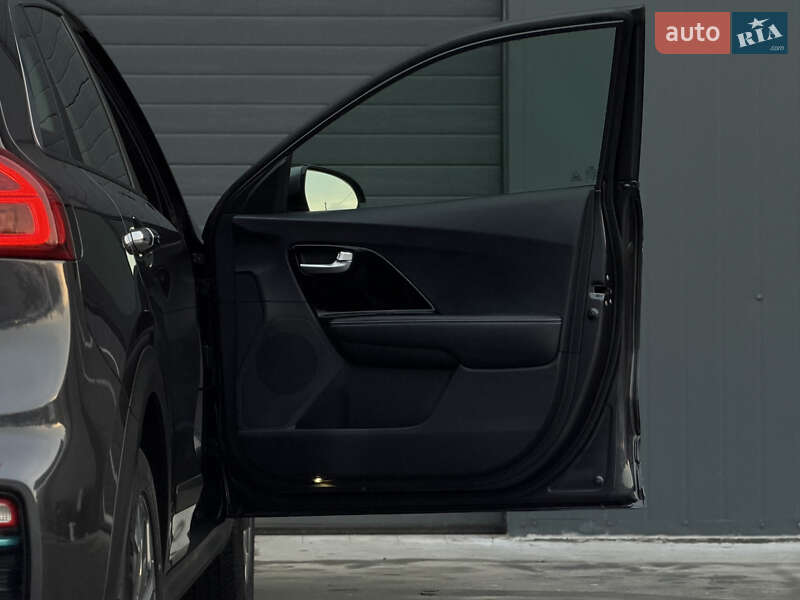 Позашляховик / Кросовер Kia Niro 2020 в Дубні