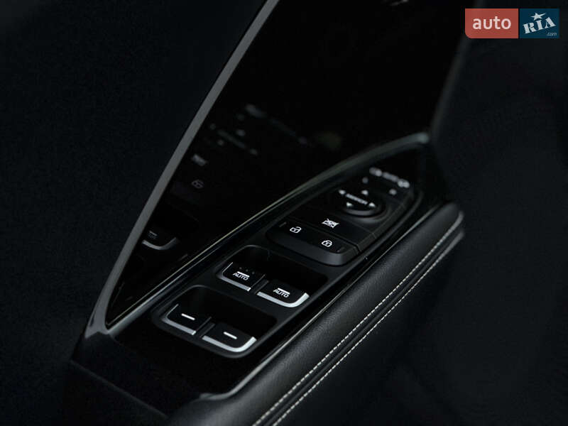 Позашляховик / Кросовер Kia Niro 2020 в Дубні