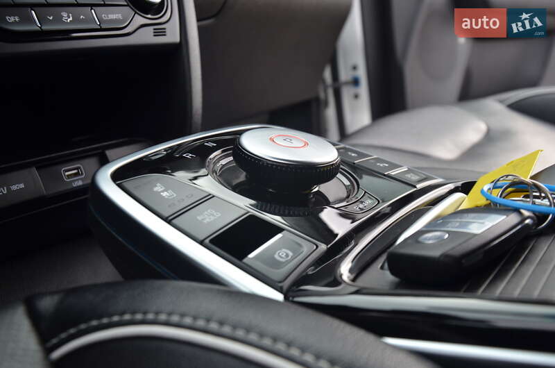 Внедорожник / Кроссовер Kia Niro 2021 в Дрогобыче