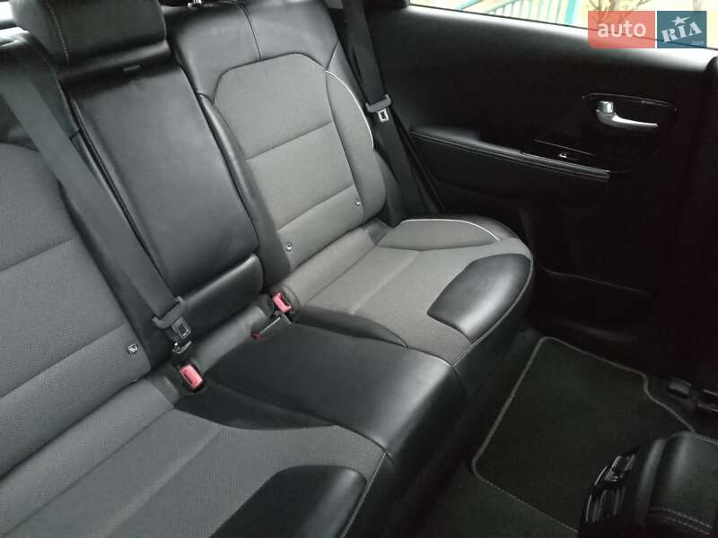 Внедорожник / Кроссовер Kia Niro 2020 в Ирпене