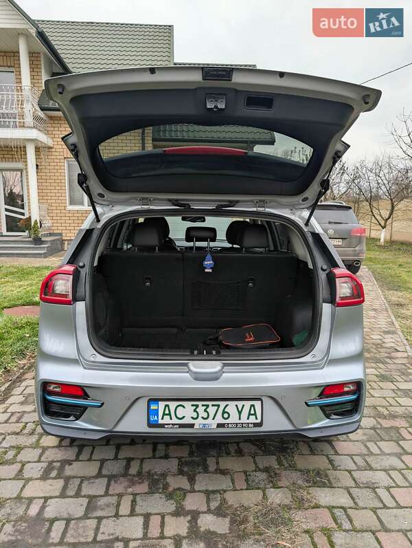 Позашляховик / Кросовер Kia Niro 2019 в Луцьку