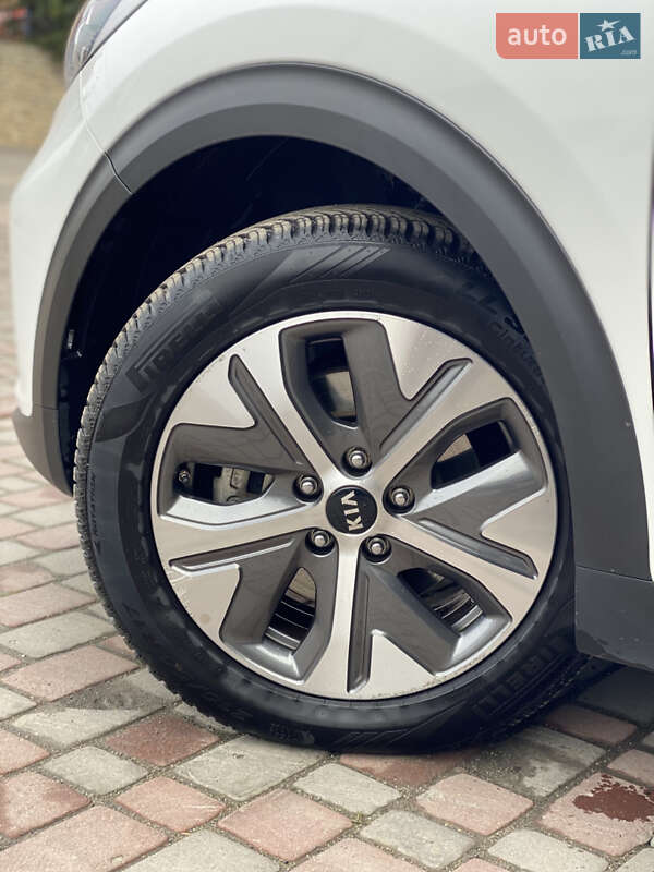 Внедорожник / Кроссовер Kia Niro 2021 в Тернополе фото 12 Внедорожник / Кроссовер Kia Niro 2021 в Тернополе