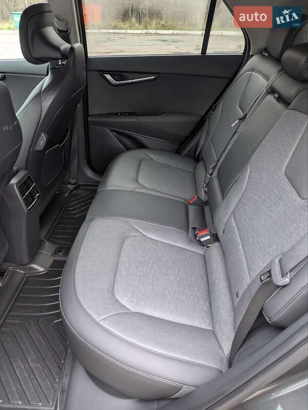 Внедорожник / Кроссовер Kia Niro 2024 в Ровно