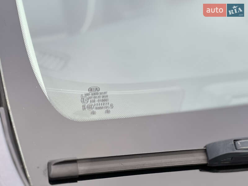 Внедорожник / Кроссовер Kia Niro 2019 в Ровно