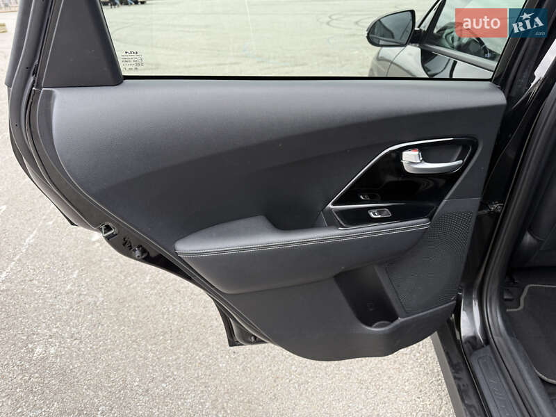 Внедорожник / Кроссовер Kia Niro 2021 в Львове