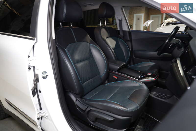 Внедорожник / Кроссовер Kia Niro 2020 в Луцке