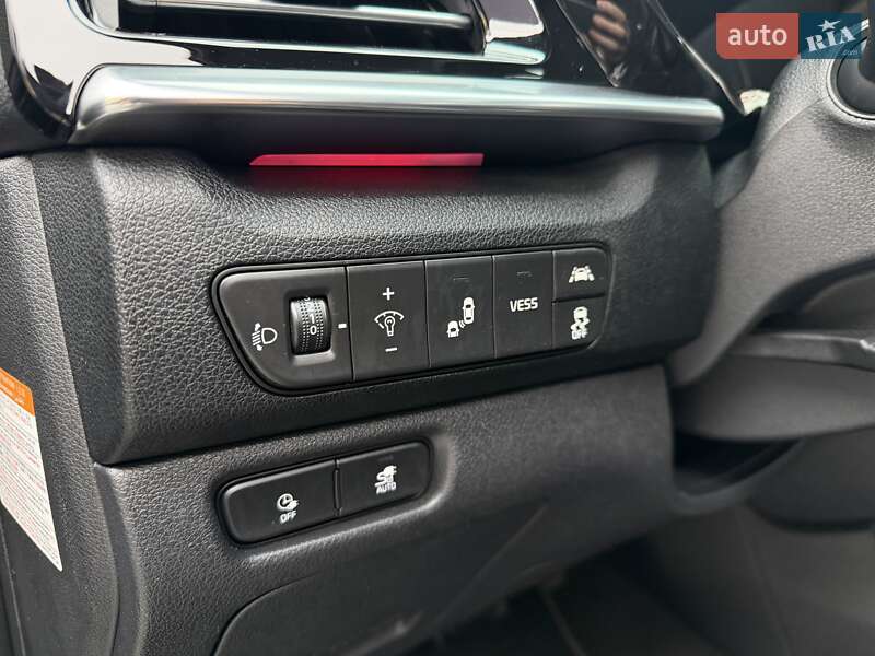 Внедорожник / Кроссовер Kia Niro 2020 в Стрые