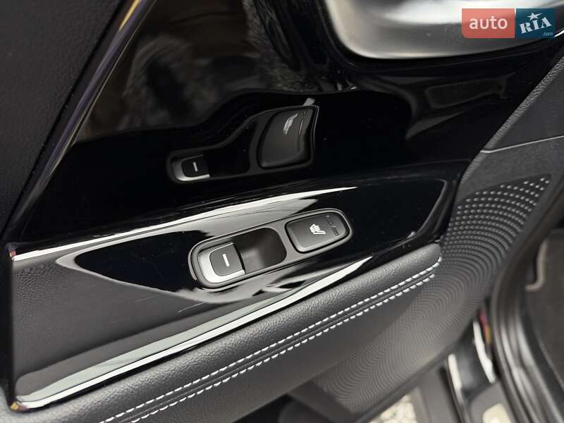 Внедорожник / Кроссовер Kia Niro 2020 в Стрые