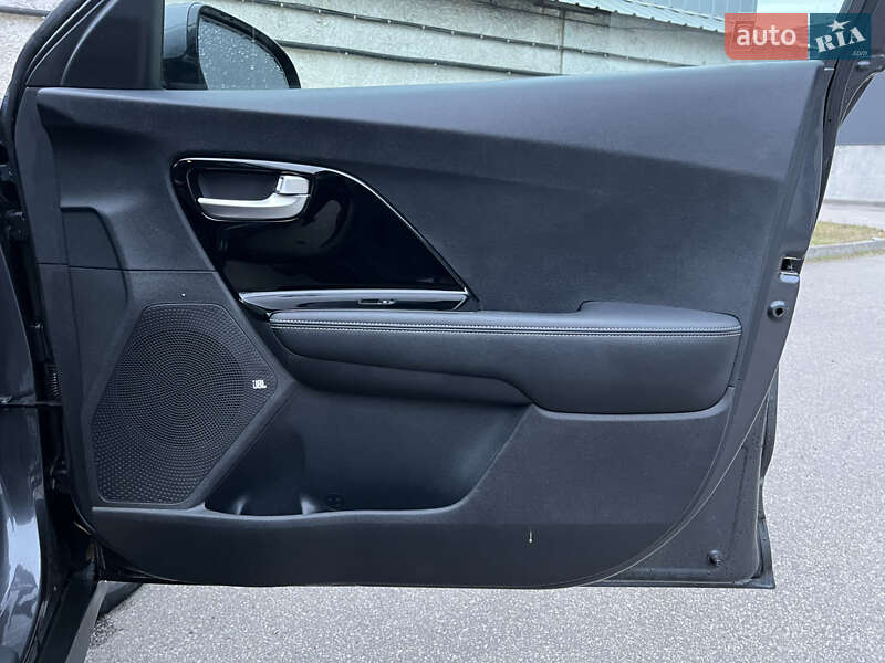 Позашляховик / Кросовер Kia Niro 2020 в Києві