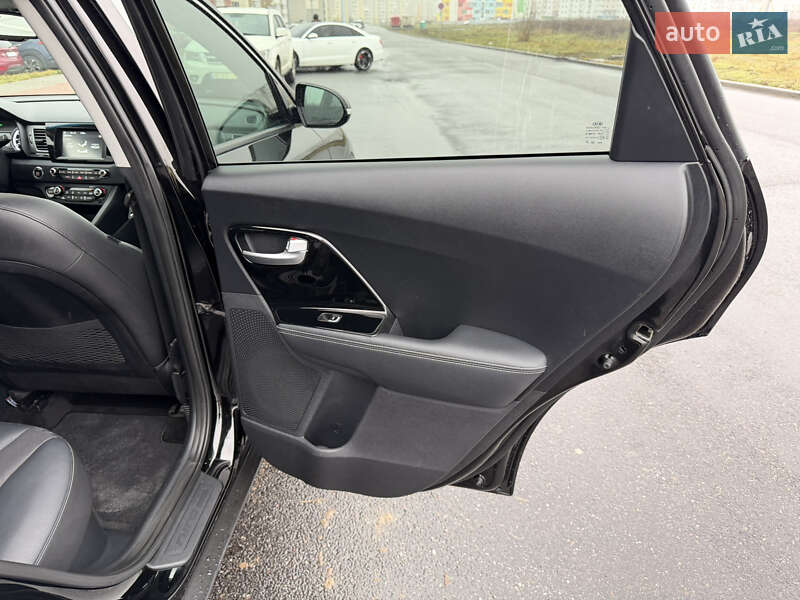 Внедорожник / Кроссовер Kia Niro 2018 в Виннице