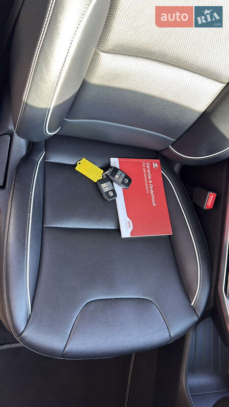 Позашляховик / Кросовер Kia Niro 2020 в Тернополі