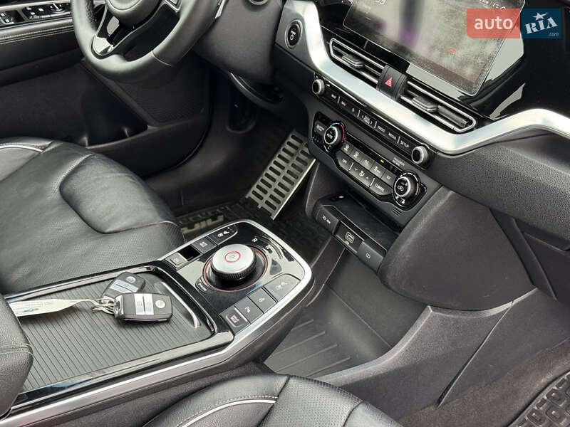 Внедорожник / Кроссовер Kia Niro 2019 в Киеве