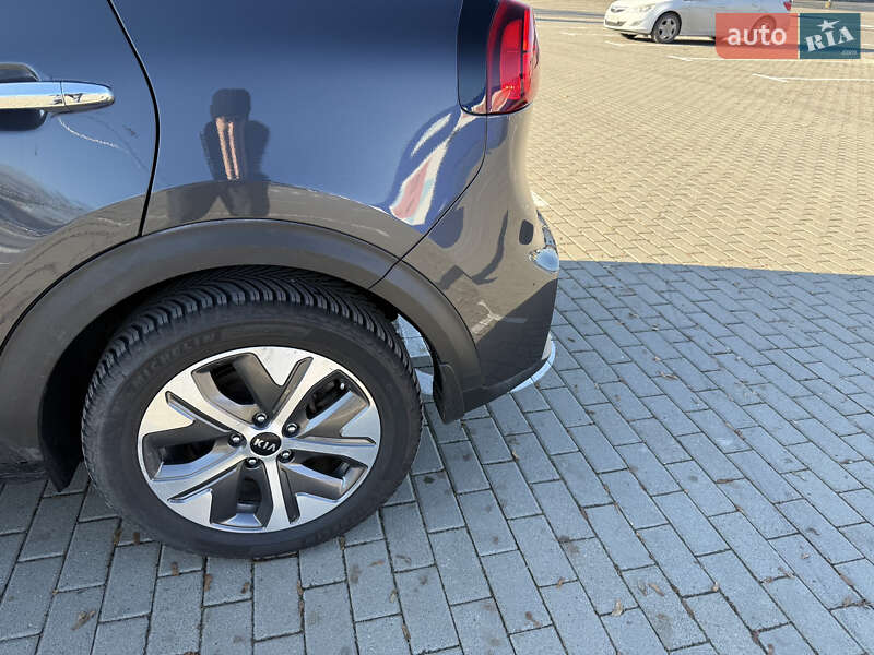 Внедорожник / Кроссовер Kia Niro 2020 в Тернополе