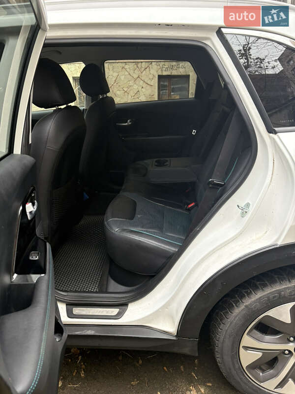 Позашляховик / Кросовер Kia Niro 2021 в Рівному фото 15 Позашляховик / Кросовер Kia Niro 2021 в Рівному