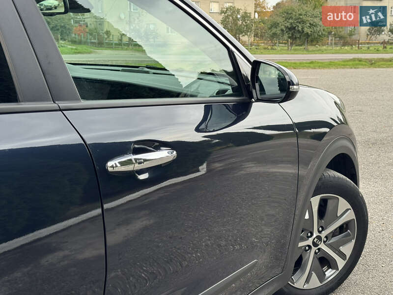 Внедорожник / Кроссовер Kia Niro 2020 в Дубно