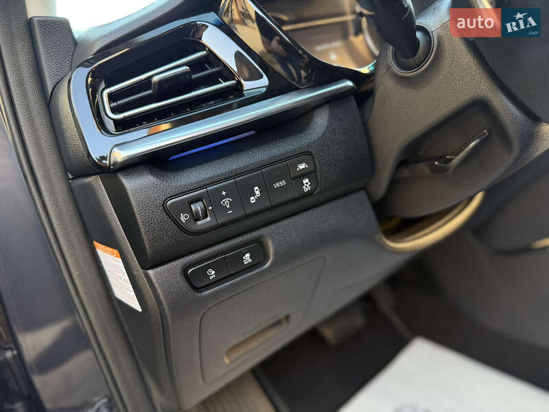 Позашляховик / Кросовер Kia Niro 2020 в Трускавці