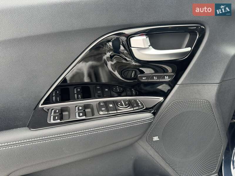 Внедорожник / Кроссовер Kia Niro 2020 в Хмельницком