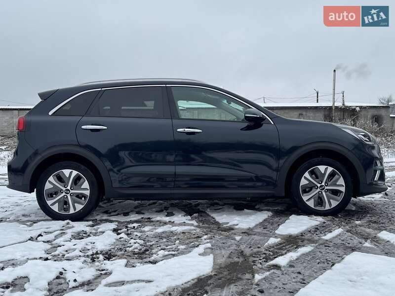Внедорожник / Кроссовер Kia Niro 2020 в Хмельницком