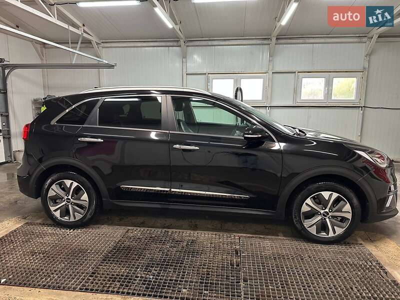 Внедорожник / Кроссовер Kia Niro 2022 в Львове фото 27 Внедорожник / Кроссовер Kia Niro 2022 в Львове