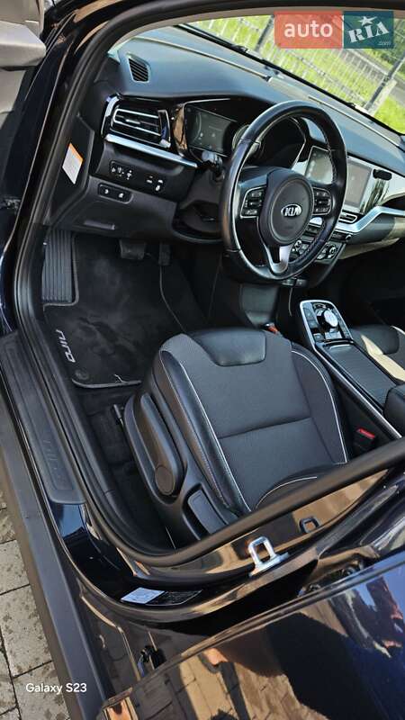 Позашляховик / Кросовер Kia Niro 2020 в Ковелі фото 6 Позашляховик / Кросовер Kia Niro 2020 в Ковелі