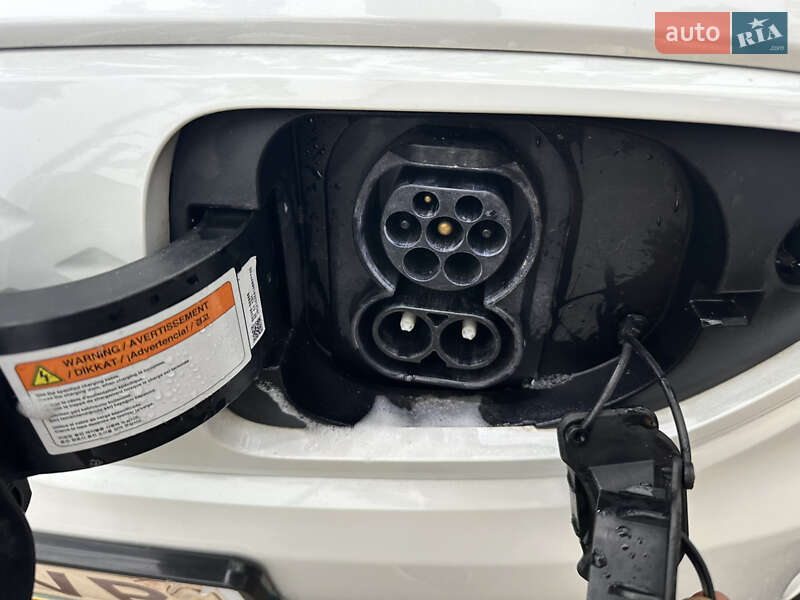 Позашляховик / Кросовер Kia Niro 2020 в Києві