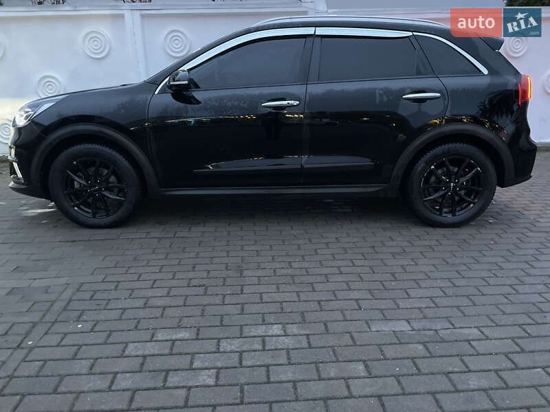 Внедорожник / Кроссовер Kia Niro 2019 в Ровно фото 3 Внедорожник / Кроссовер Kia Niro 2019 в Ровно