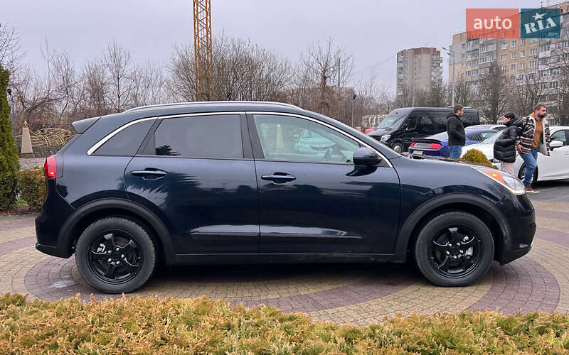 Внедорожник / Кроссовер Kia Niro 2018 в Львове