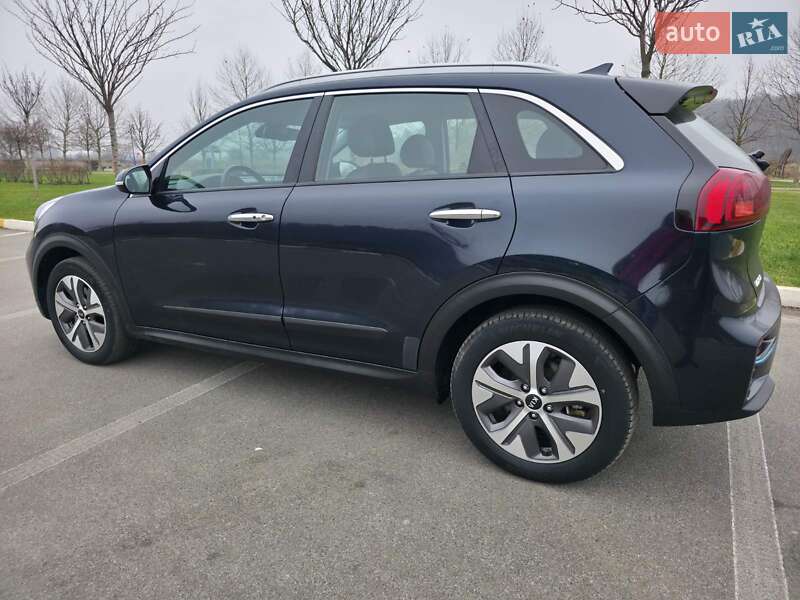 Внедорожник / Кроссовер Kia Niro 2020 в Ирпене