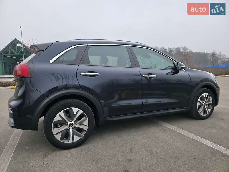 Внедорожник / Кроссовер Kia Niro 2020 в Ирпене