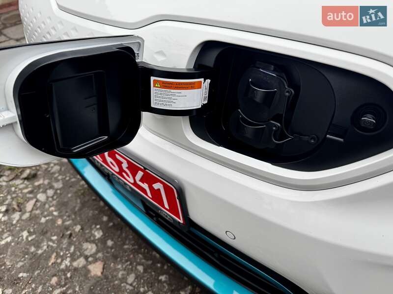 Внедорожник / Кроссовер Kia Niro 2020 в Казатине