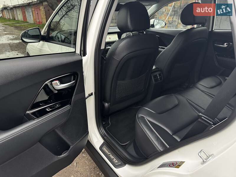 Внедорожник / Кроссовер Kia Niro 2020 в Казатине