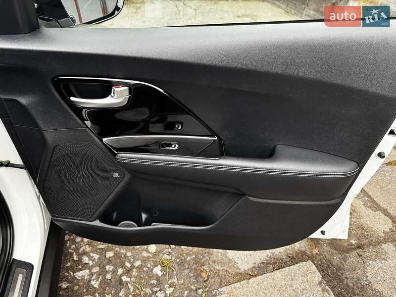 Внедорожник / Кроссовер Kia Niro 2020 в Казатине