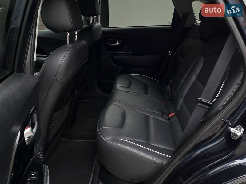 Внедорожник / Кроссовер Kia Niro 2020 в Тернополе