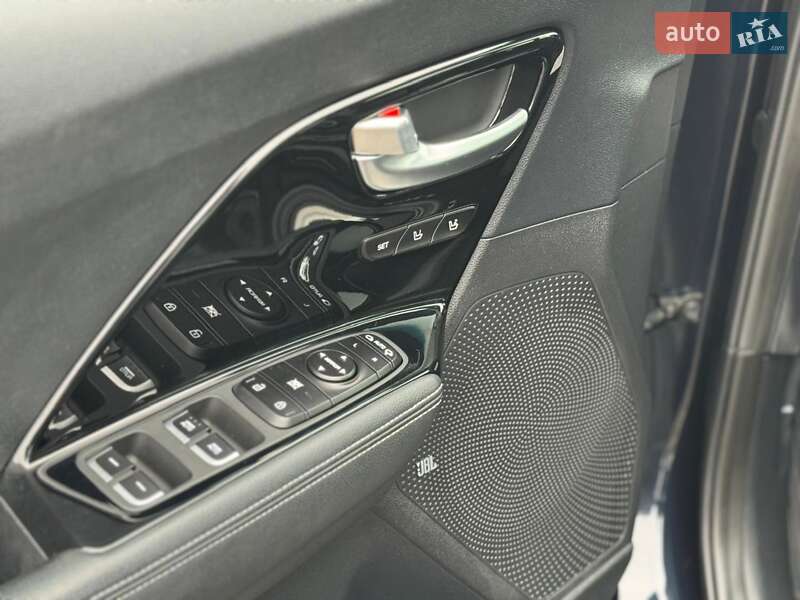 Позашляховик / Кросовер Kia Niro 2020 в Львові фото 24 Позашляховик / Кросовер Kia Niro 2020 в Львові