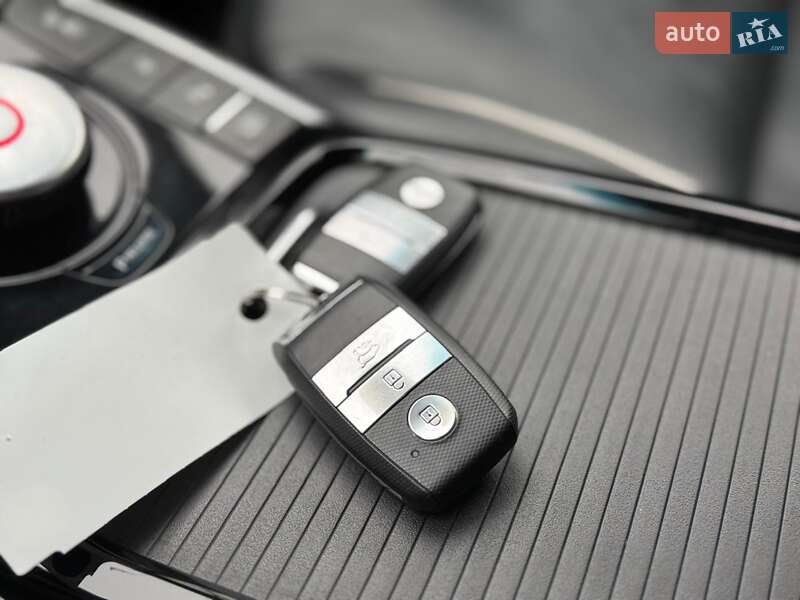 Позашляховик / Кросовер Kia Niro 2020 в Львові фото 33 Позашляховик / Кросовер Kia Niro 2020 в Львові