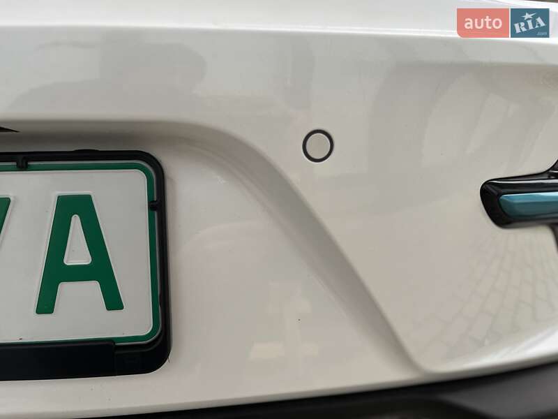 Внедорожник / Кроссовер Kia Niro 2019 в Ровно