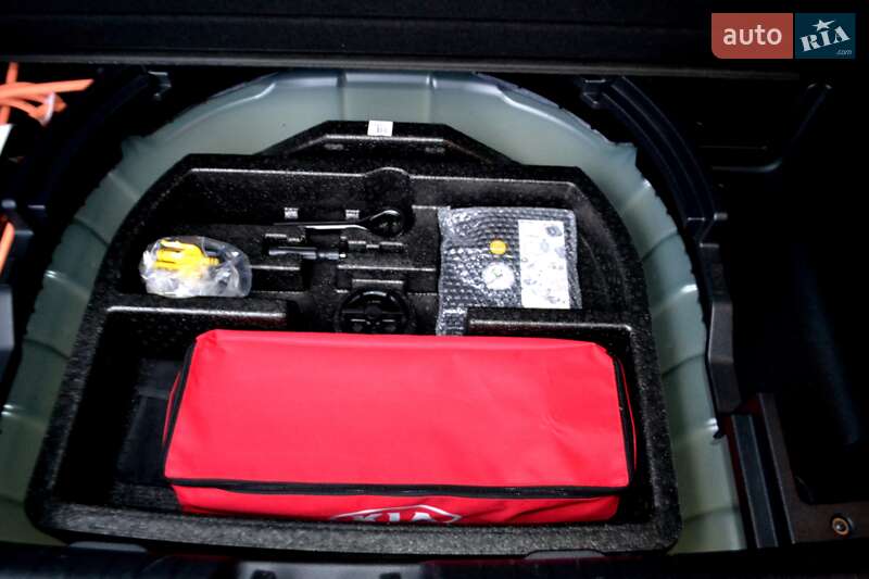 Позашляховик / Кросовер Kia Niro 2020 в Хмельницькому фото 77 Позашляховик / Кросовер Kia Niro 2020 в Хмельницькому