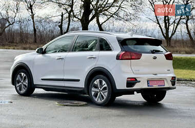 Внедорожник / Кроссовер Kia Niro 2020 в Новой Ушице