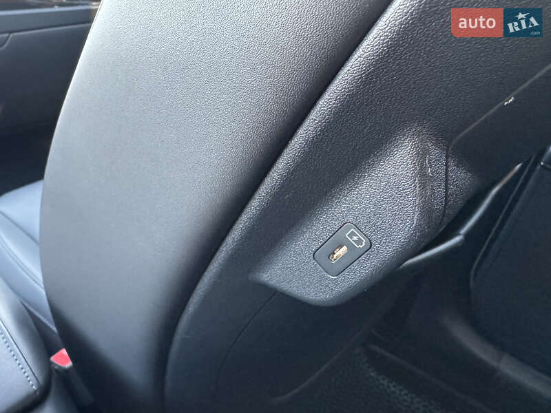 Позашляховик / Кросовер Kia Niro 2022 в Києві