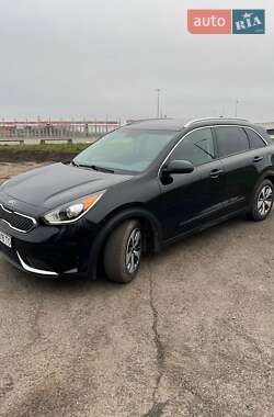 Внедорожник / Кроссовер Kia Niro 2017 в Львове