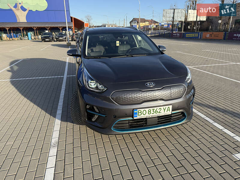 Внедорожник / Кроссовер Kia Niro 2020 в Тернополе