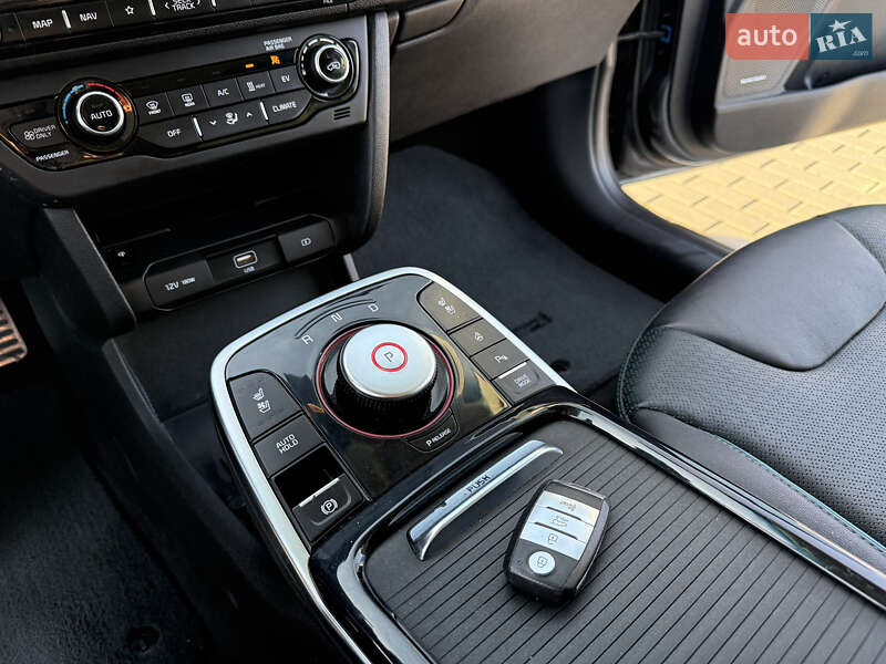 Внедорожник / Кроссовер Kia Niro 2020 в Тернополе