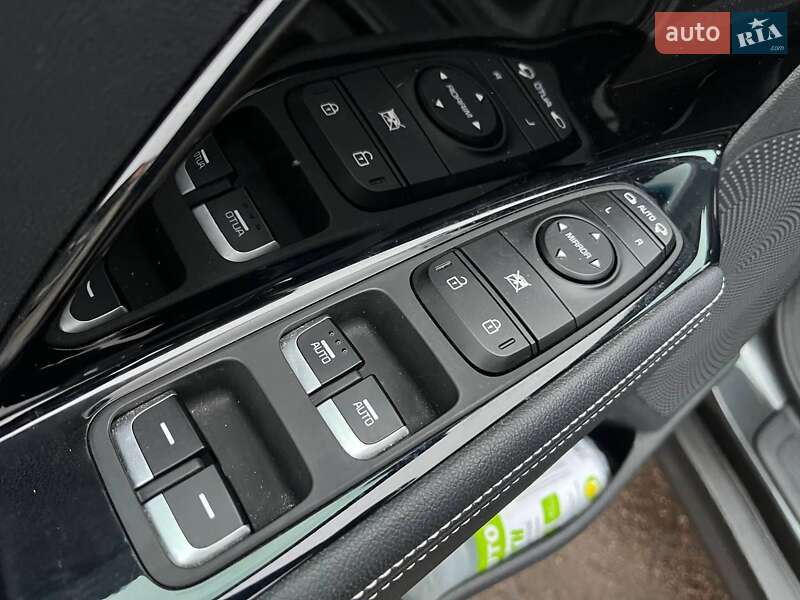 Внедорожник / Кроссовер Kia Niro 2020 в Сумах