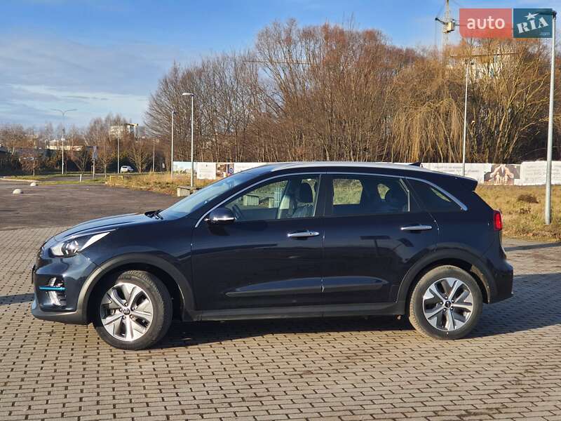 Позашляховик / Кросовер Kia Niro 2020 в Львові