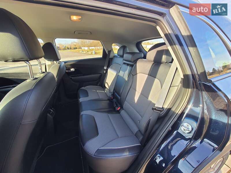 Позашляховик / Кросовер Kia Niro 2020 в Львові