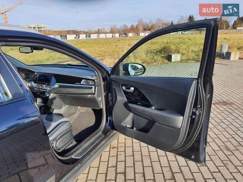 Позашляховик / Кросовер Kia Niro 2020 в Львові