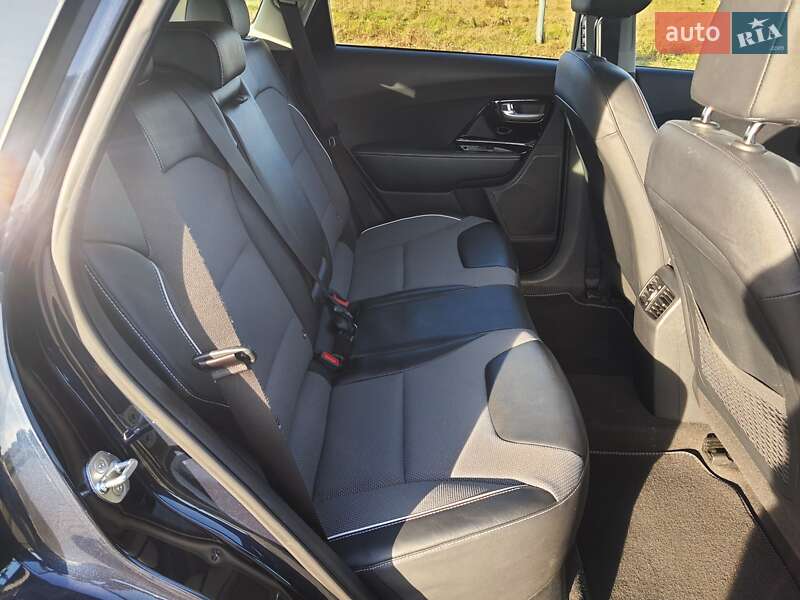 Позашляховик / Кросовер Kia Niro 2020 в Львові