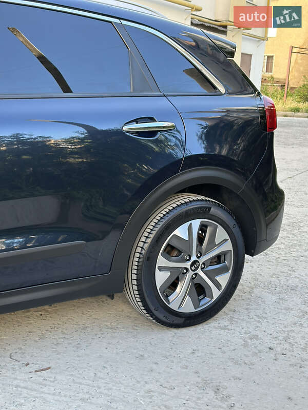 Позашляховик / Кросовер Kia Niro 2019 в Івано-Франківську